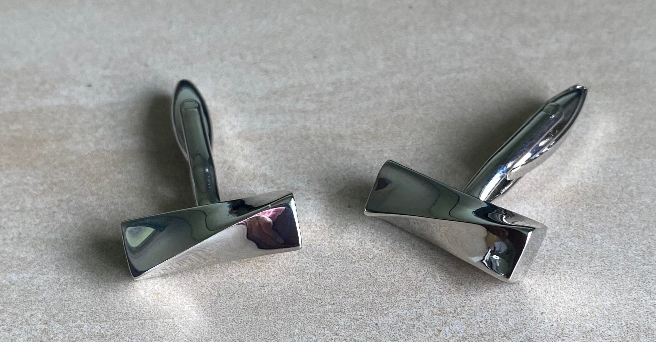 Silver twisted bar Cufflinks