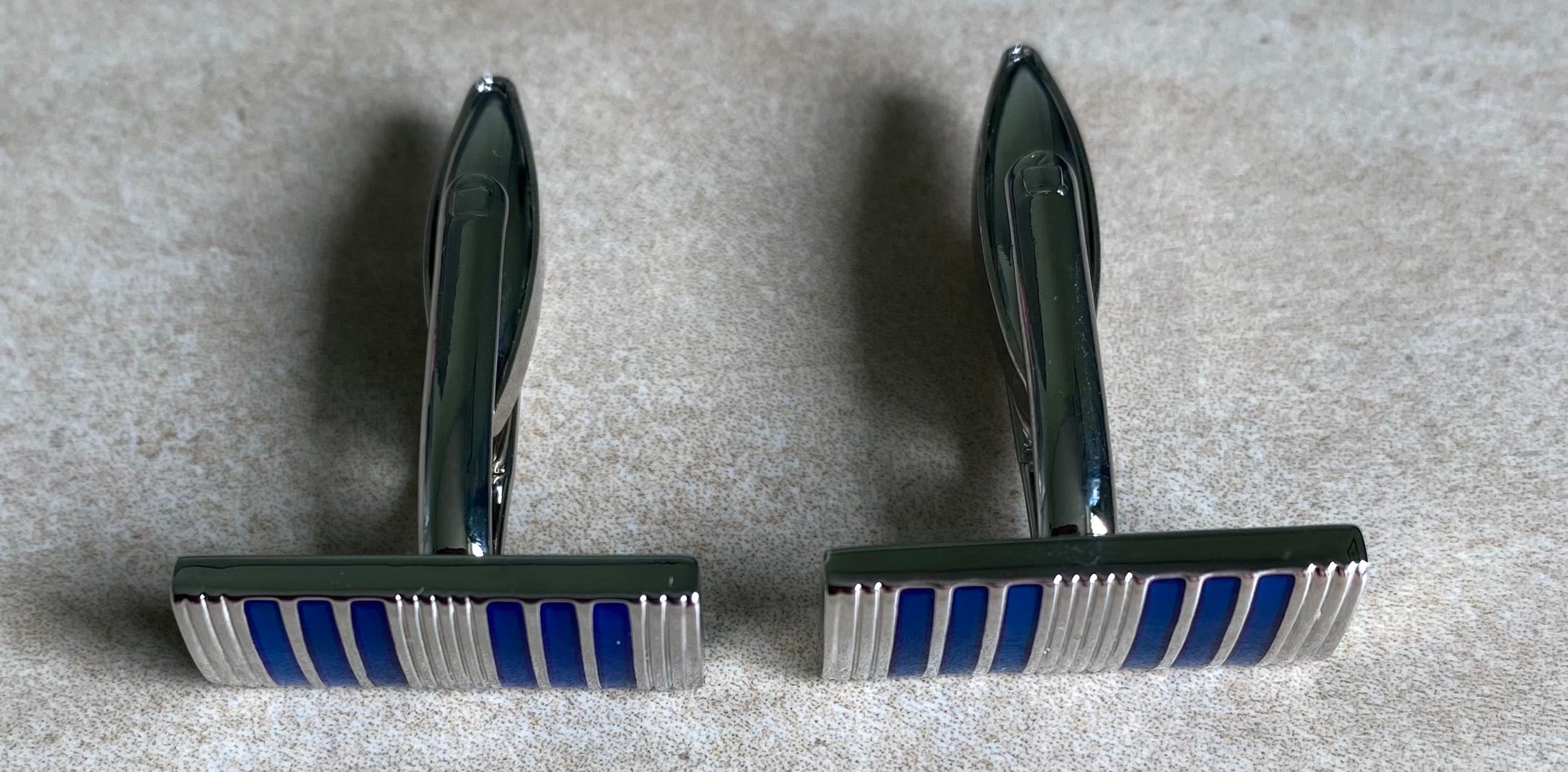 Silver effect blue rectangular cufflinks