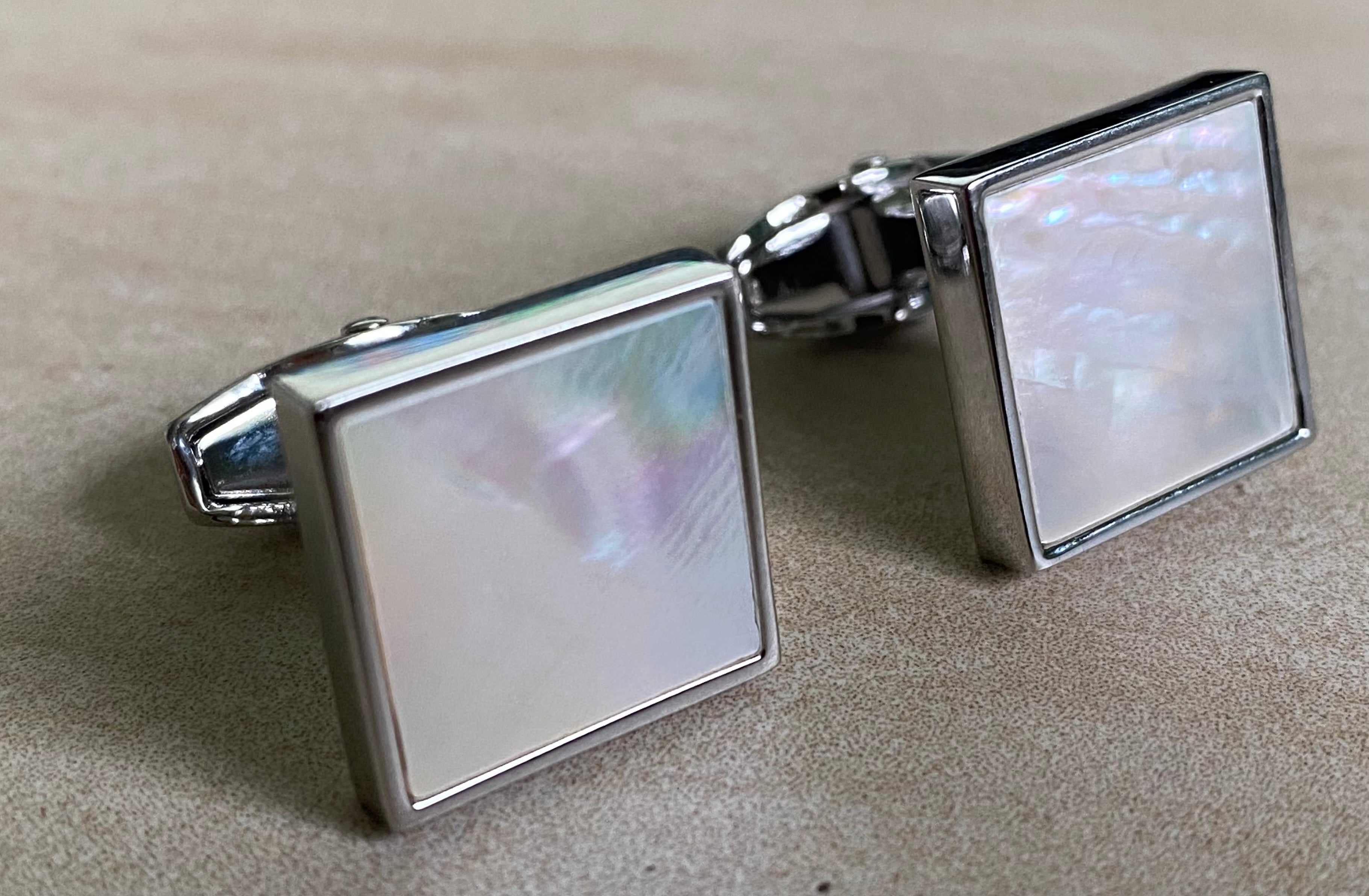 Square Mother of Pearl (Nacre) Smart Cufflinks